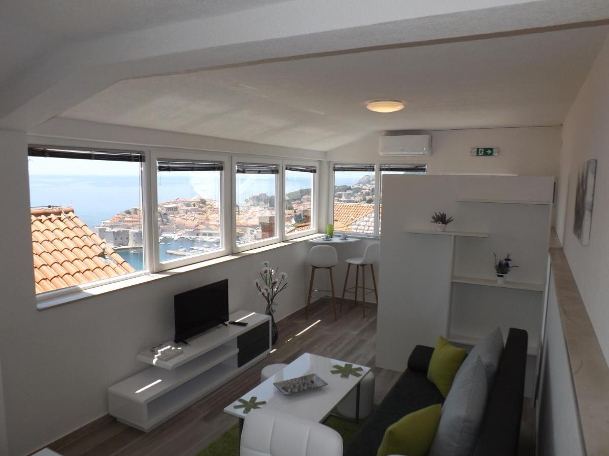 Panorama Apartment *