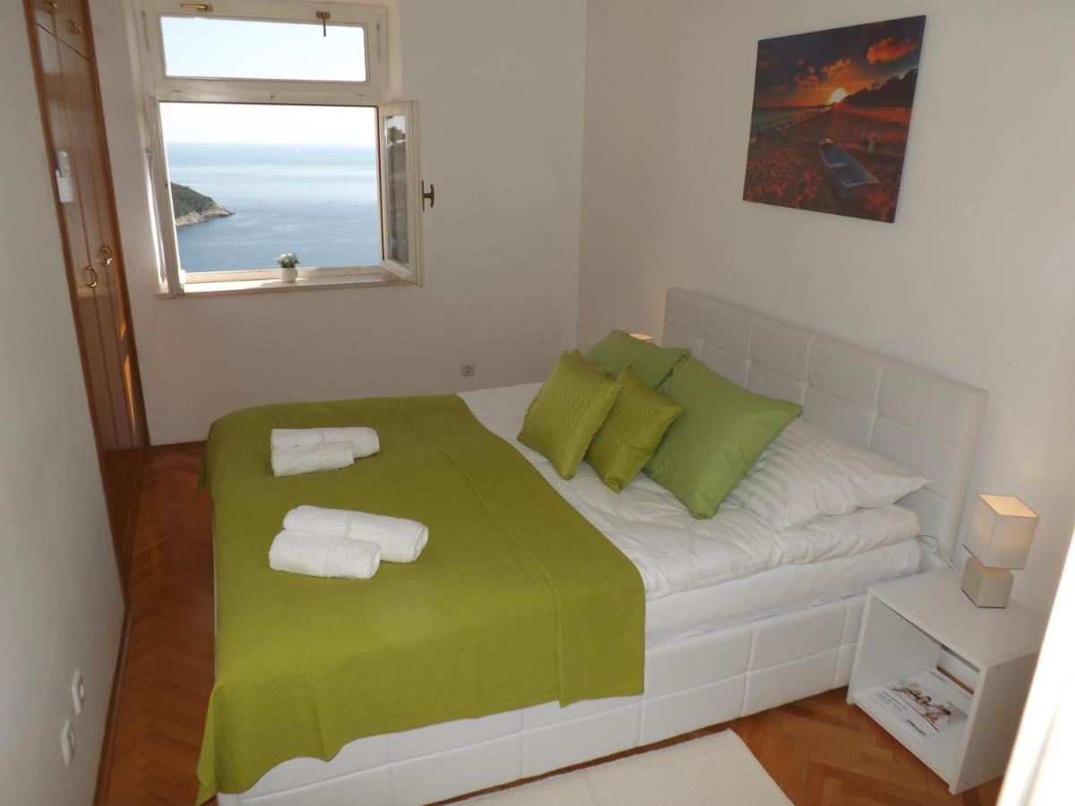 Panorama Apartment *